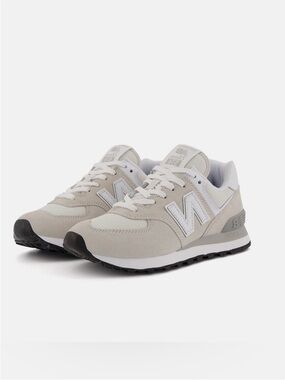 New Balance Women's 574 Sneakers NWOT